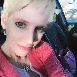 Meet your Posher, Debra